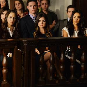 Still of Troian Bellisario Lucy Hale and Shay Mitchell in Jaunosios melages 2010
