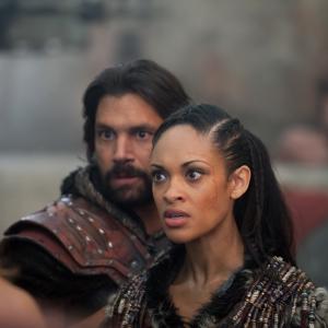 Still of Manu Bennett and Cynthia Addai-Robinson in Spartacus: Blood and Sand (2010)