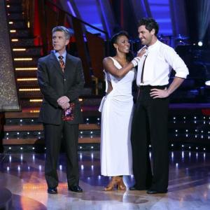Still of Tom Bergeron and Melanie Brown in Dancing with the Stars 2005