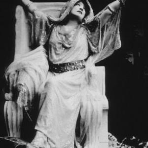 Sarah Bernhardt on the stage production of Cleopatra c 1875