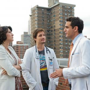 Peter Facinelli Eve Best and Bobby Cannavale in Nurse Jackie 2009