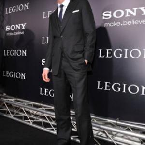 Paul Bettany at event of Legionas (2010)