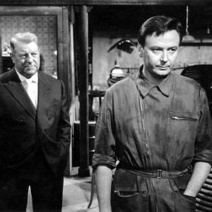 Still of Maurice Biraud and Jean Gabin in Mélodie en sous-sol (1963)