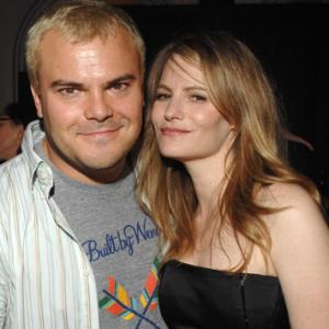 Jennifer Jason Leigh and Jack Black at event of Margot at the Wedding (2007)