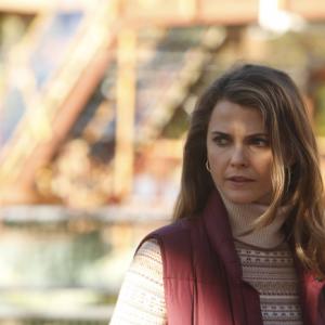 Still of Keri Russell and Craig Blankenhorn in The Americans (2013)