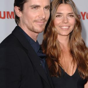 Christian Bale and Sibi Blazic at event of Traukinys i Juma (2007)