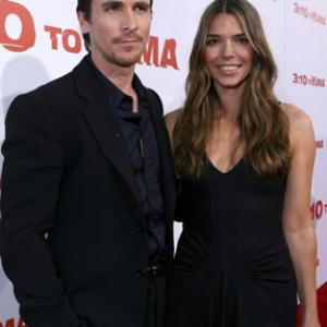 Christian Bale and Sibi Blazic at event of Traukinys i Juma (2007)