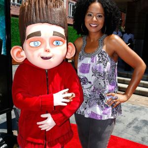 Tempestt Bledsoe at event of Paranormanas (2012)