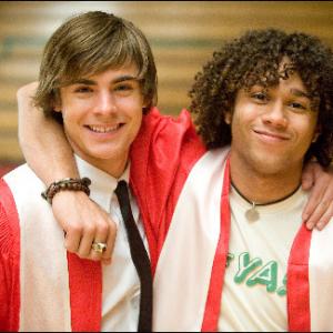 Still of Corbin Bleu and Zac Efron in High School Musical 3: Senior Year (2008)