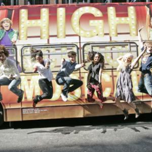 Still of Corbin Bleu, Monique Coleman, Ashley Tisdale, Vanessa Hudgens and Lucas Grabeel in High School Musical (2006)