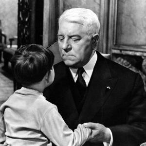 Still of Bernard Blier, Jean Desailly and Jean Gabin in Les grandes familles (1958)