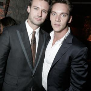 Jonathan Rhys Meyers and Callum Blue at event of The Tudors 2007