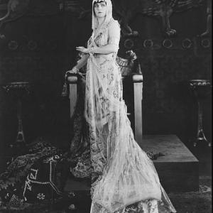 Betty Blythe in The Queen of Sheba 1921 Fox IV