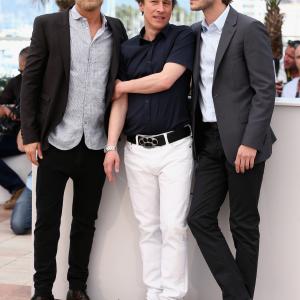 Bertrand Bonello, Jérémie Renier and Gaspard Ulliel at event of Saint Laurent (2014)