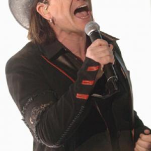 Bono at event of The 47th Annual Grammy Awards 2005