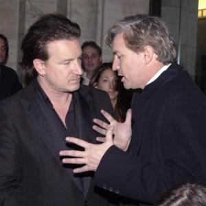 Bono and Baz Luhrmann at event of Niujorko gaujos 2002