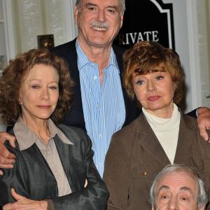 John Cleese, Connie Booth, Andrew Sachs, Prunella Scales
