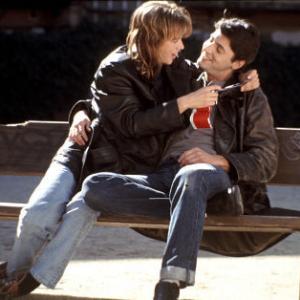 Still of Juan Diego Botto and Emma Suárez in Sobreviviré (1999)