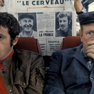 Still of Jean-Paul Belmondo and Bourvil in The Brain (1969)