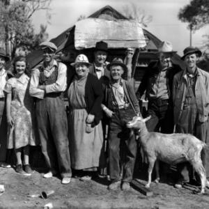 The Grapes of Wrath Eddie Quillan Dorris Bowdon Henry Fonda Jane Darwell Russell Simpson Frank Darien OZ Whitehead John Carradine 1940 Twentieth Century Fox