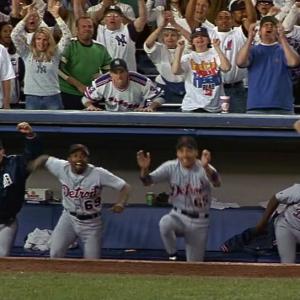 For Love of the Game  Still Baseball player cheering scene with Kevin Costner