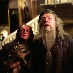 Still of Michael Gambon and David Bradley in Haris Poteris ir Azkabano kalinys 2004