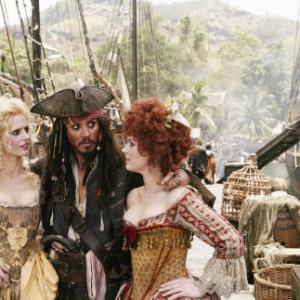 Still of Johnny Depp Vanessa Branch and Lauren Maher in Karibu piratai pasaulio pakrasty 2007