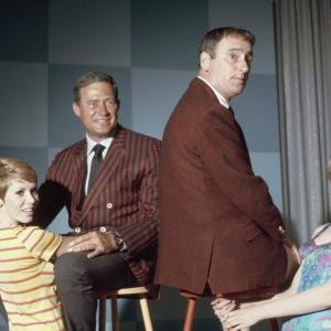 Eileen Brennan, Judy Carne, Dick Martin and Dan Rowan at event of Laugh-In (1967)