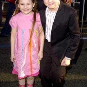 Spencer Breslin and Abigail Breslin at event of Raising Helen (2004)