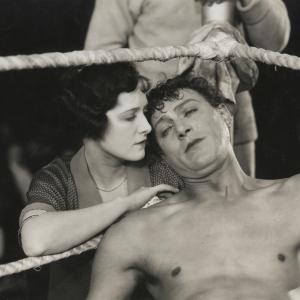 Still of Carl Brisson and Lillian Hall-Davis in The Ring (1927)