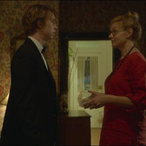 Still of Connie Britton and Thomas Mann in Me and Earl and the Dying Girl 2015