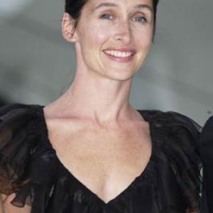 Anne Brochet at event of Dust (2001)