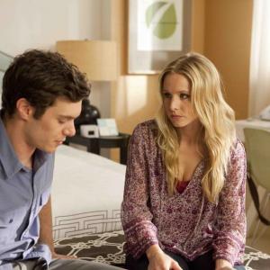 Still of Kristen Bell and Adam Brody in Some Girl(s) (2013)