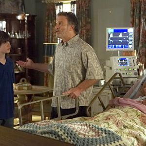 Still of Albert Brooks and Alexander Gould in Weeds (2005)