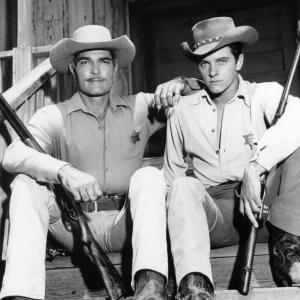 Still of Peter Brown and John Russell in Lawman (1958)