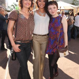 Carla Gugino, Emily Browning and Jamie Chung at event of Legend of the Guardians: The Owls of Ga'Hoole (2010)