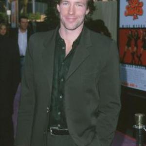 Edward Burns at event of Austin Powers: The Spy Who Shagged Me (1999)