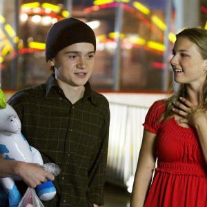 Still of Dan Byrd and Emily VanCamp in Norman 2010