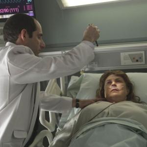 Still of Colleen Camp and Peter Jacobson in Hausas (2004)