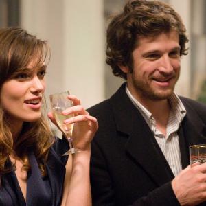 Still of Guillaume Canet and Keira Knightley in Paskutine naktis 2010