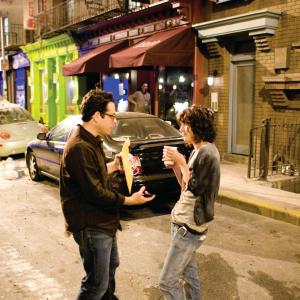 JJ Abrams and Lizzy Caplan in Projektas MONSTRAS 2008