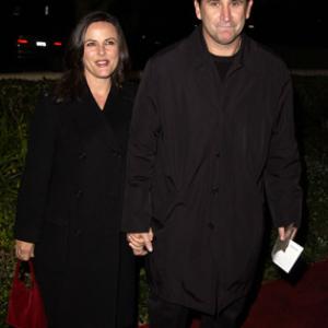 Anthony LaPaglia and Gia Carides at event of Juodojo vanago zutis (2001)