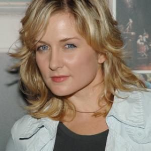 Amy Carlson at event of Elizabethtown (2005)