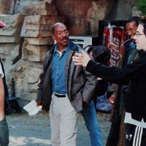Director Steve Carr with Eddie Murphy on the set of Dr Dolittle 2