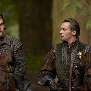 Still of Jonathan Rhys Meyers and Henry Cavill in The Tudors (2007)