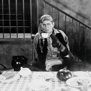 Still of Lon Chaney in The Unknown (1927)