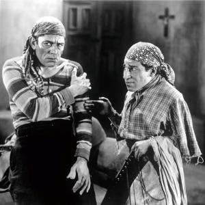 Still of Lon Chaney in The Unknown 1927