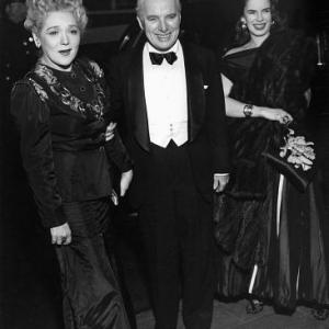 Charles Chaplin, Oona Chaplin, Mary Pickford