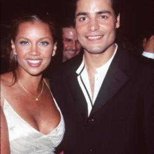 Vanessa Williams and Chayanne at event of Dance with Me 1998