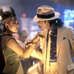 Cindera Che in Smooth Criminal